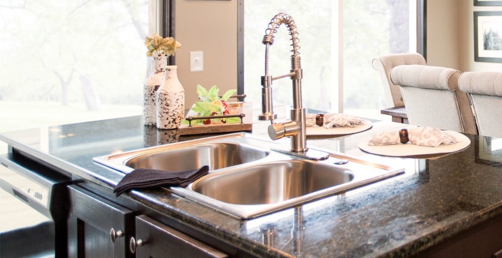 Kitchen Sink Options: Porcelain or Stainless?